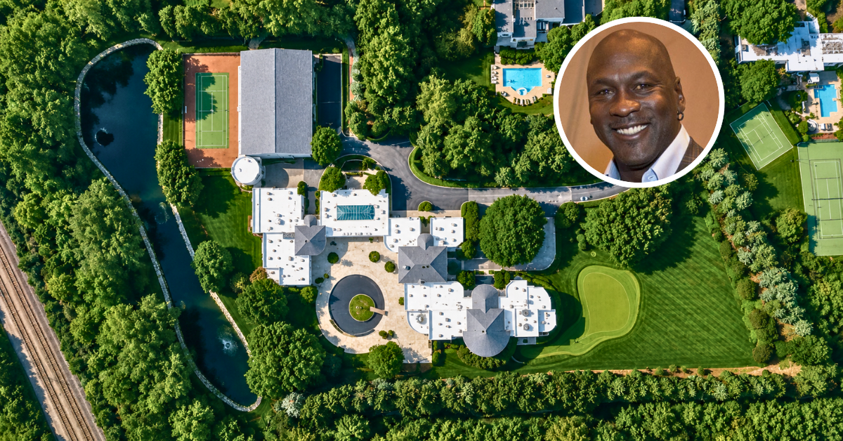 An aerial view of Michael Jordan's former Highland Park estate