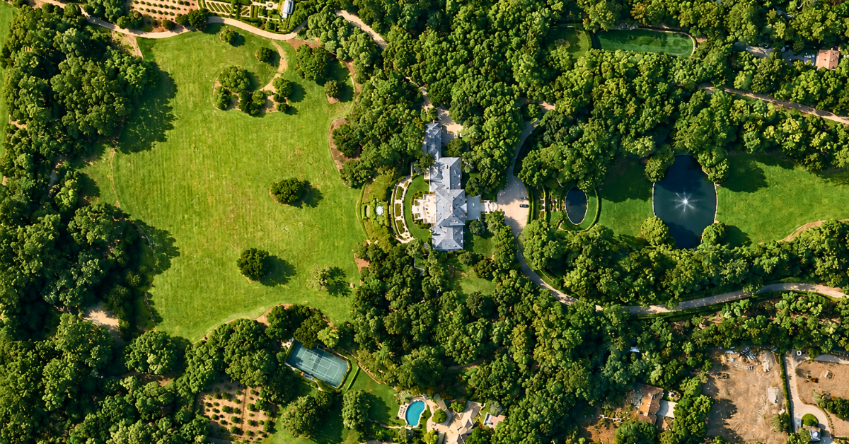 Aerial view of Oprah's Montecito mansion.