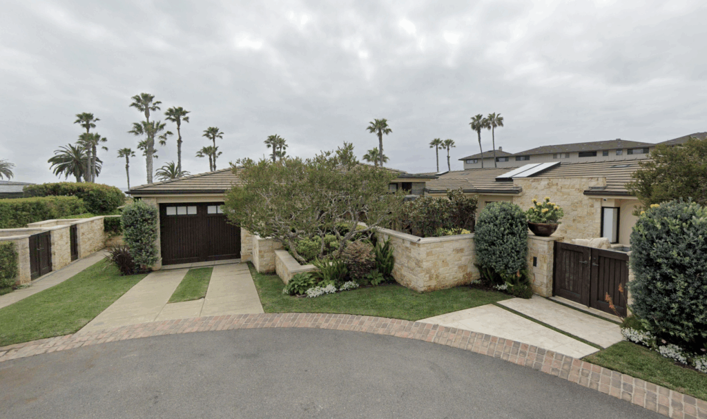 Street view of Mark Cuban's Laguna Beach home.