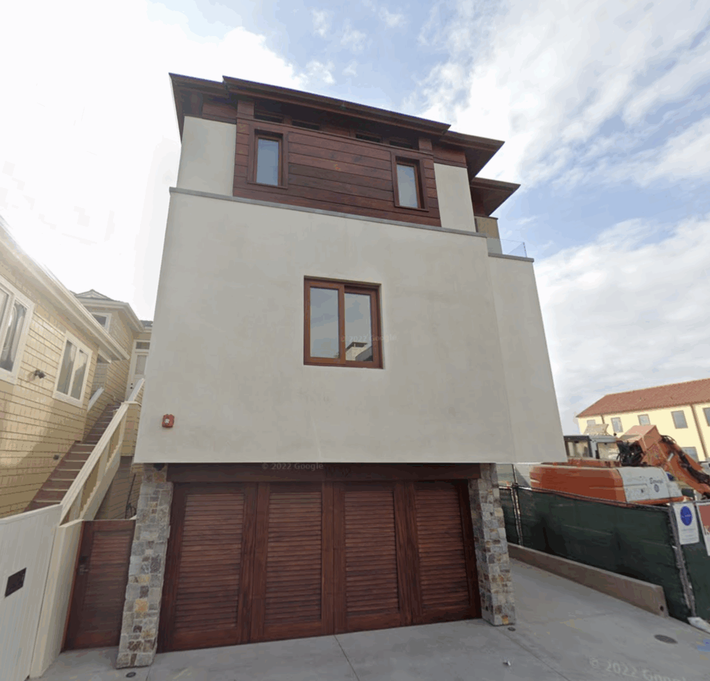 Street view of Joey Votto's Hermosa beach house.