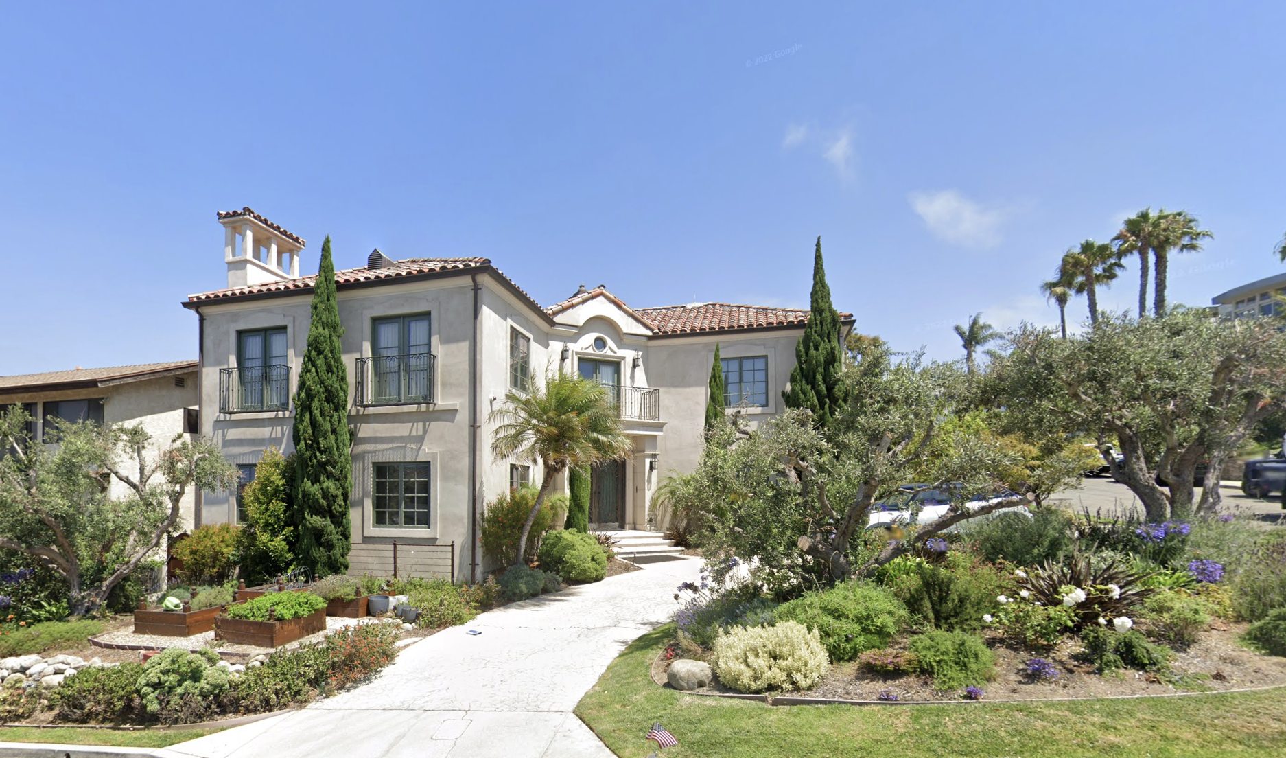 A street view look at Jared Goff's Manhattan beach home