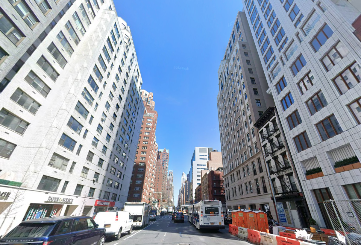 Street view of Francisco Lindor's Manhattan penthouse.