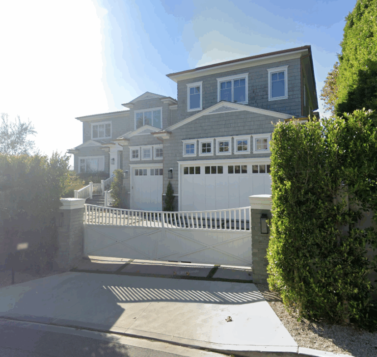 A street view image of Kawhi Leonard's pacific palisades home