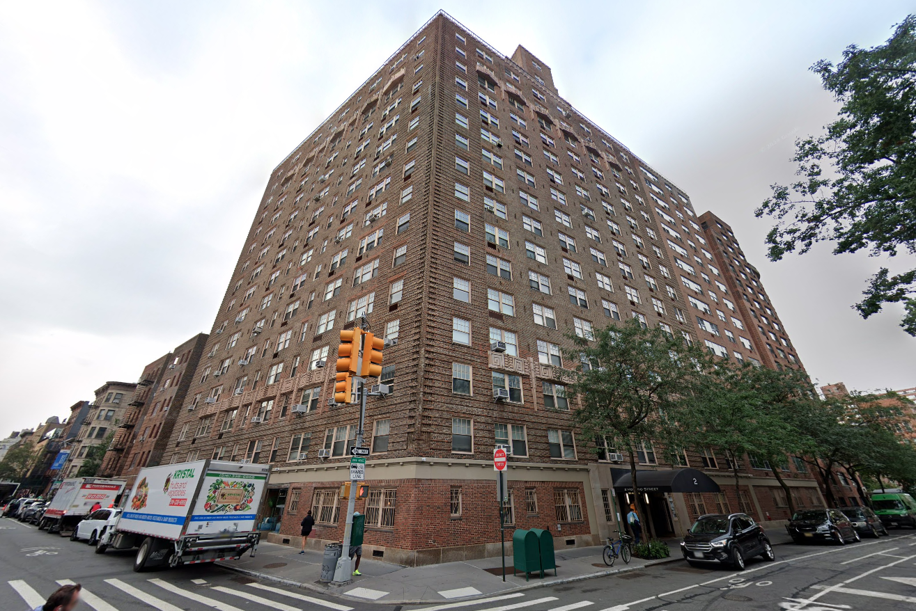 Street view of Andy Cohen's New York penthouse.