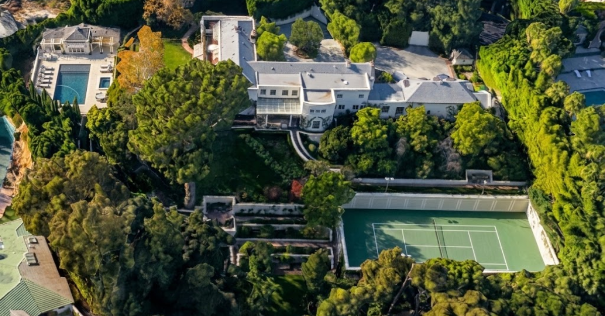 An aerial view of Taylor's Swift mansion in Beverly Hills known as the Goldwyn Estate.