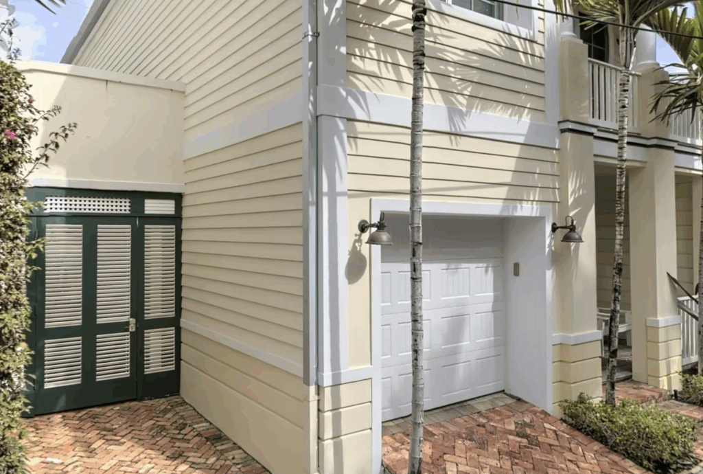 Street view of Jimmy Buffett's Palm Beach House.