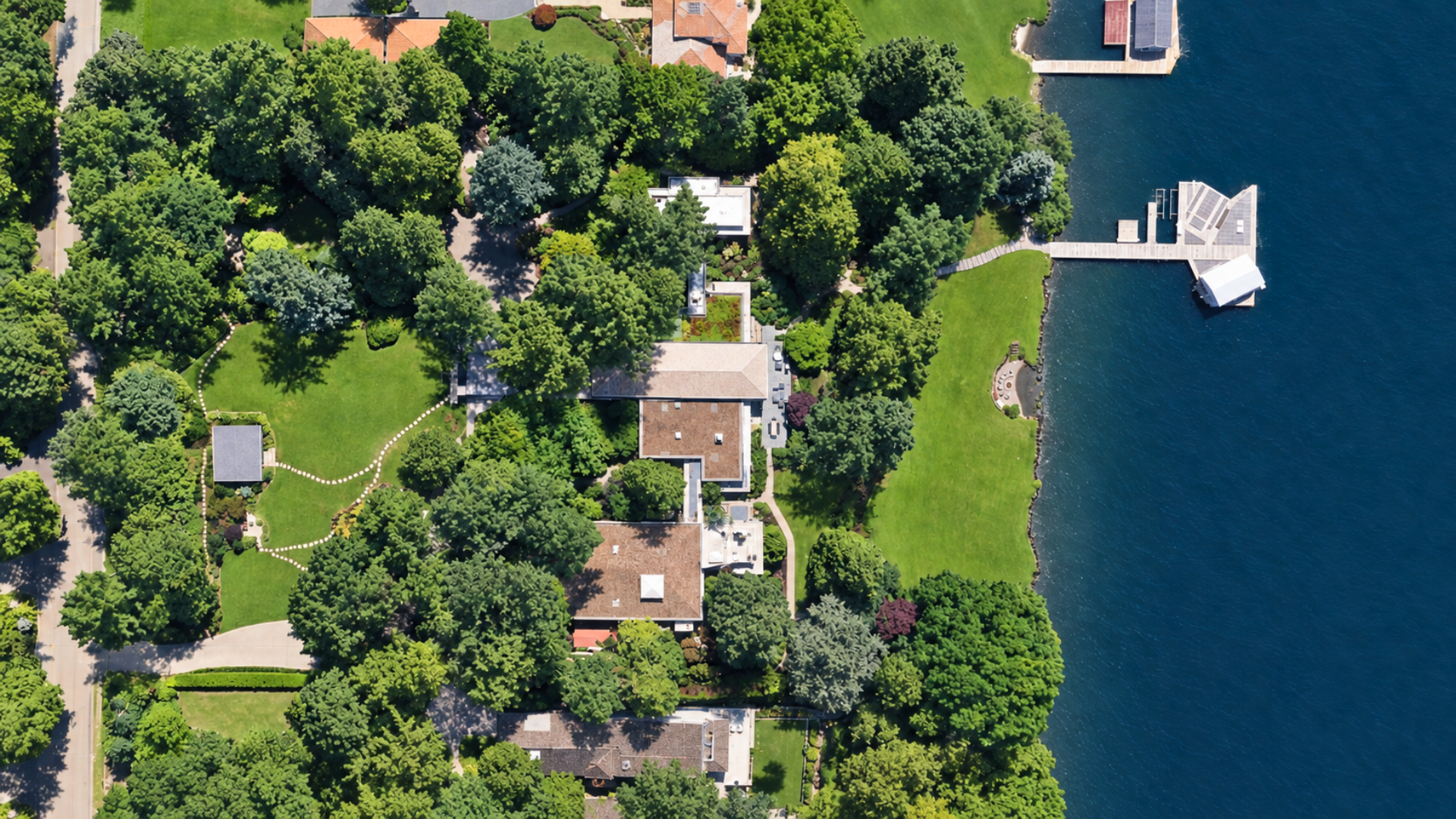 Aerial view of Jeff Bezos's Seattle Mansion which sold for $63 million.