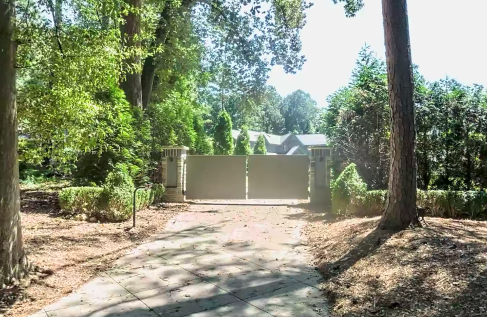 Street view of Julio Jones Atlanta Mansion.