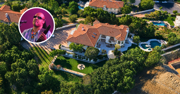 Aerial view of Stevie Wonder's former Calabasas home.