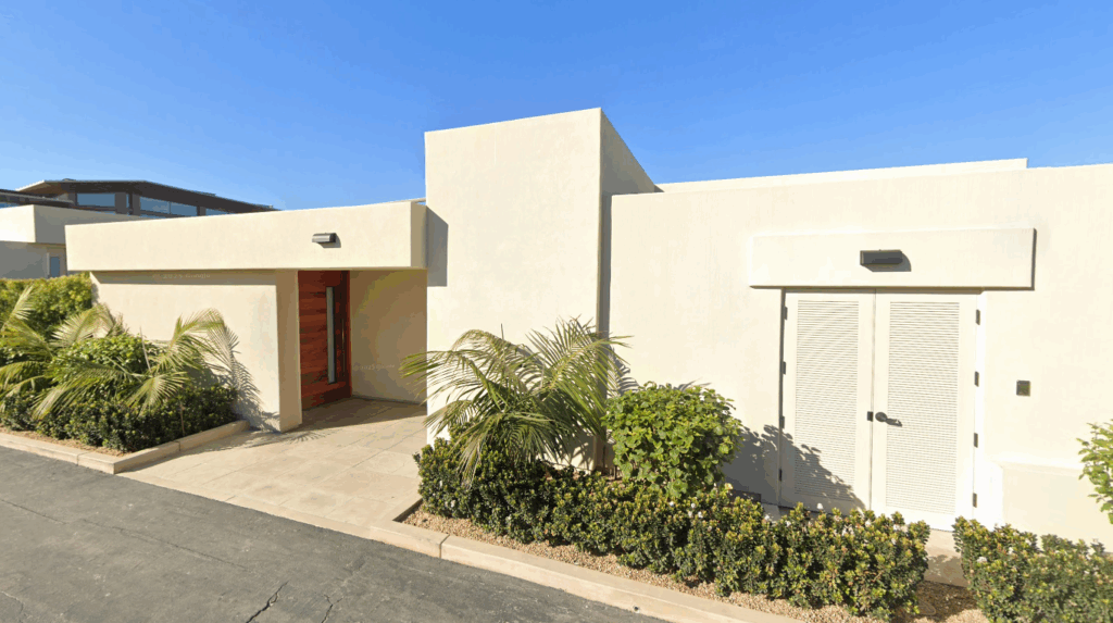 Street view of Bill Gates' Del Mar house.