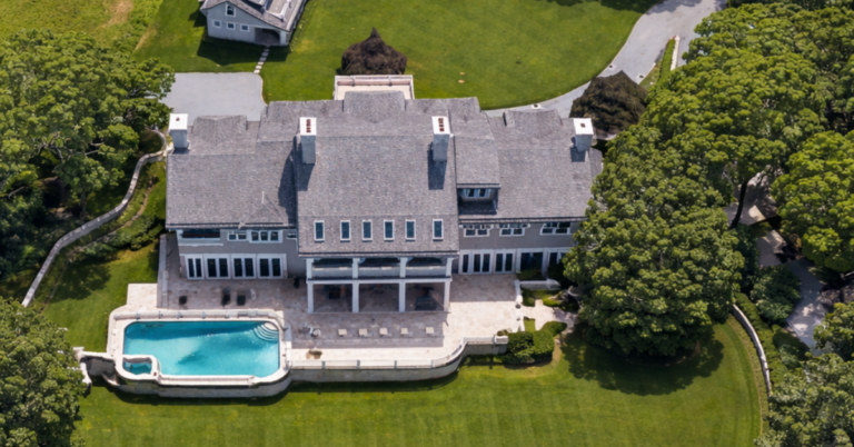 An aerial overview of Beyonce and Jay'z Hamptons house