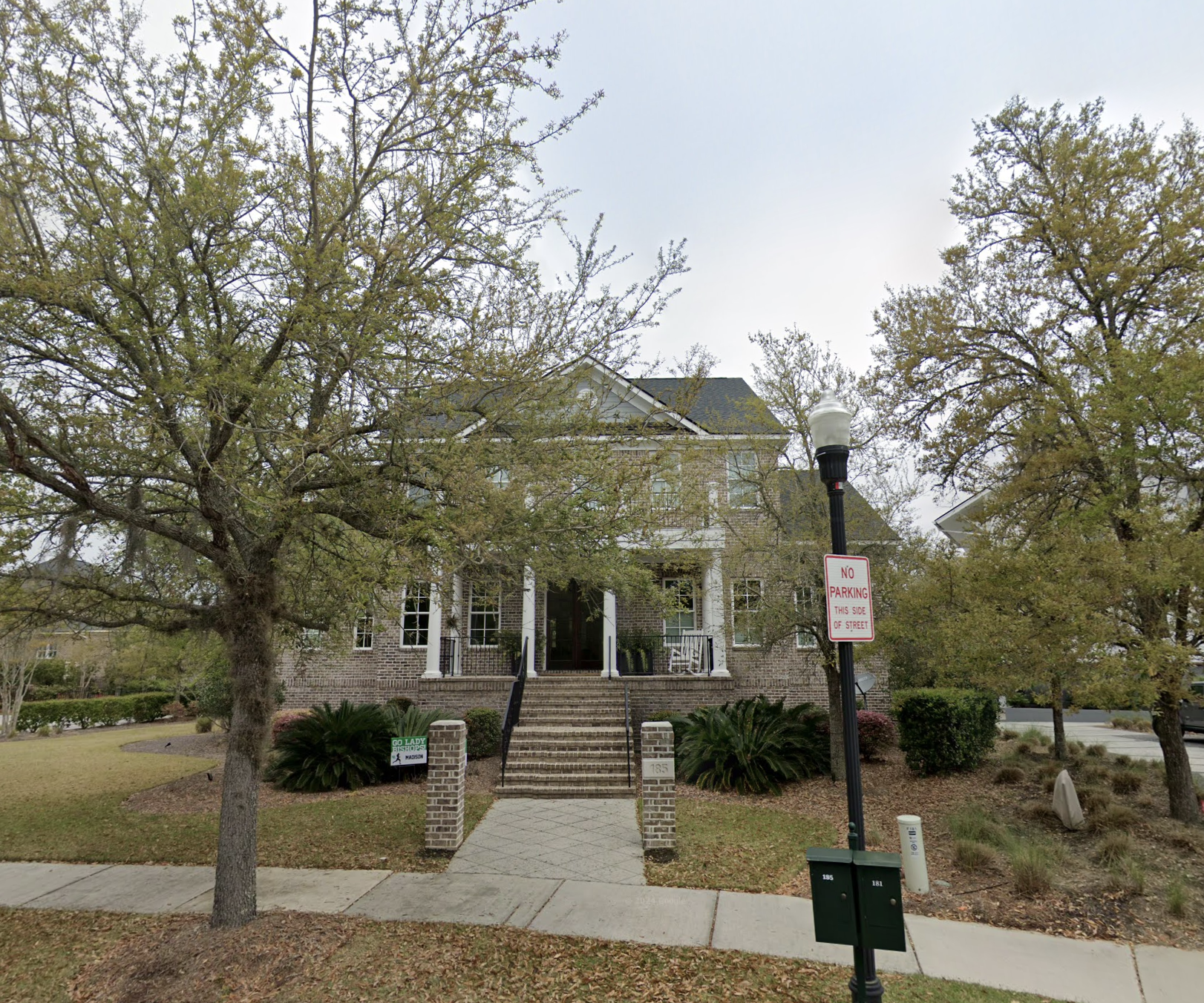 A street view look at Madison Lecroy and Brett Randle's home