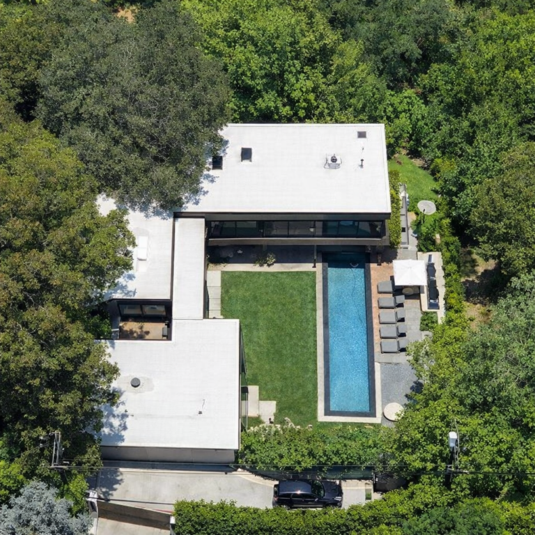 Lizzo Sells Beverly Hills Home For Nearly $4 Million Loss