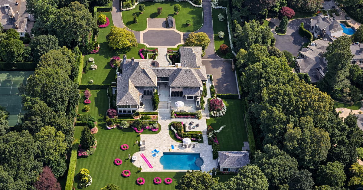 An aerial view of Jordan Belfort's former Long Island home that recently sold for $6.875 million