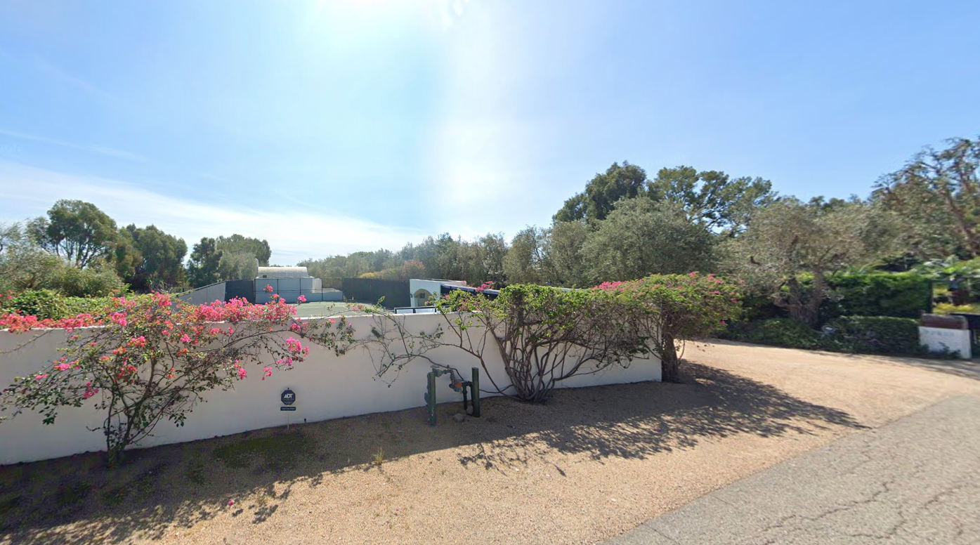 Street view of Peter O'Malley's Malibu Estate.