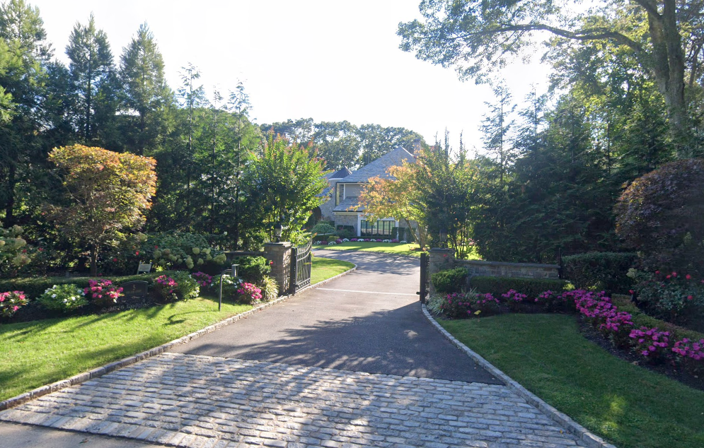 Street view of Jordan Belfort's Former Long Island Home.