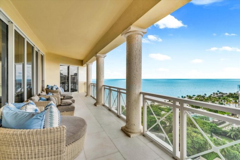 American Eagle CEO Jay Schottenstein’s Florida Penthouse Gets Price Reduced to $26 Million