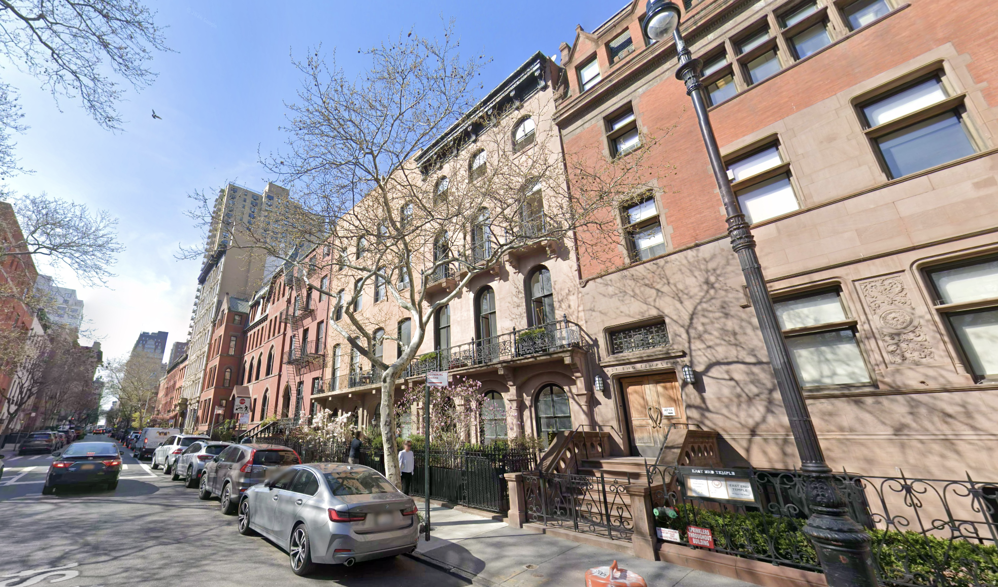 Street view of Baz Luhrmann's New York townhouse.