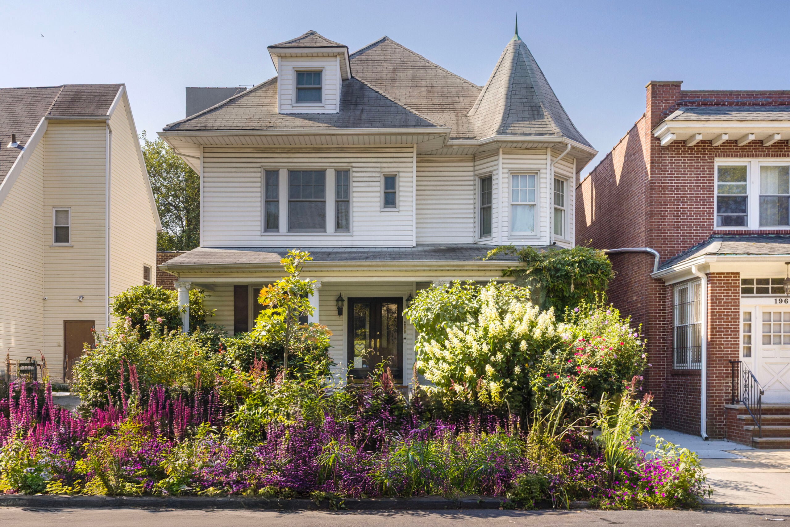 Martha Plimpton's Victorian House at street level.