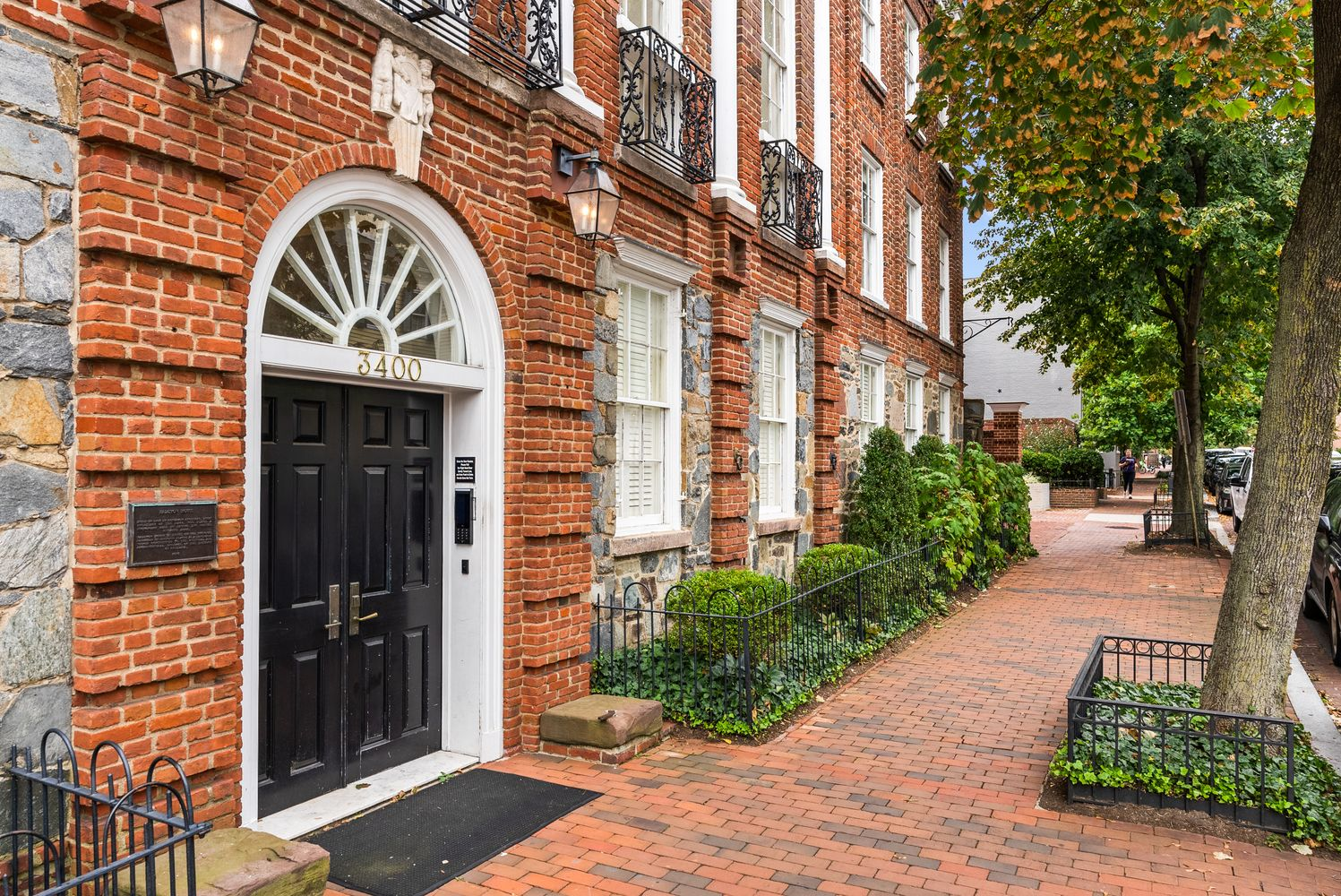 Front door entrance to Halcyon House.