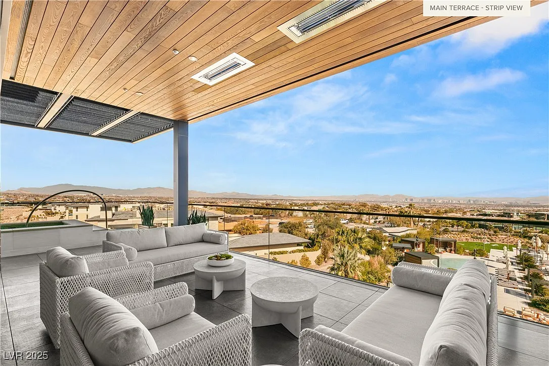 Richard Haddrill's Las Vegas Penthouse.