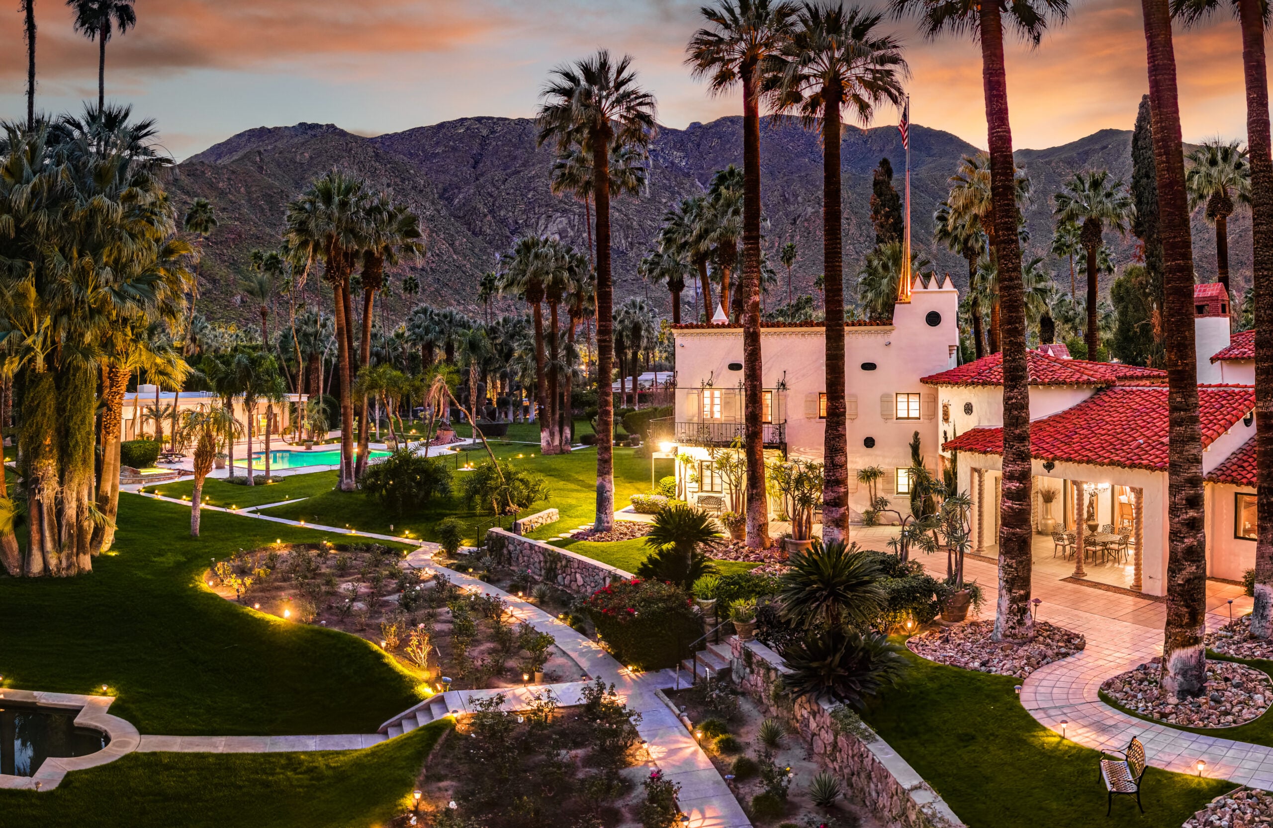 Exterior view of Cary Grant’s Palm Springs Vacation Estate