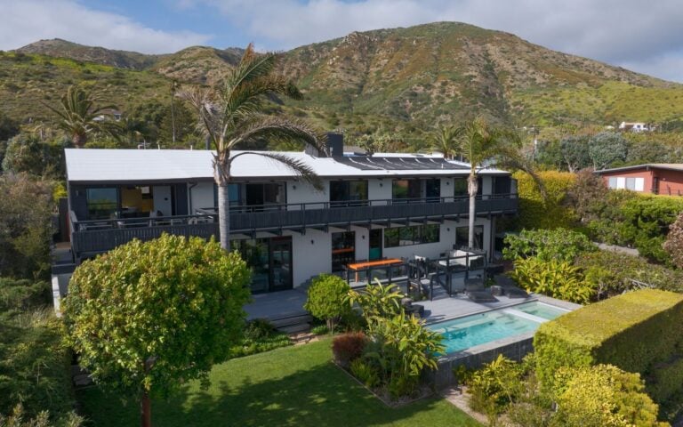 Backyard view of Orlando Bloom's Malibu home.