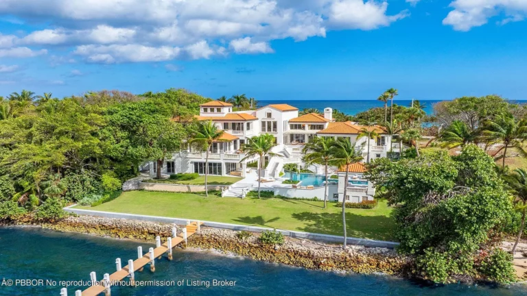 Back view of Sean Hannity's Florida mansion.