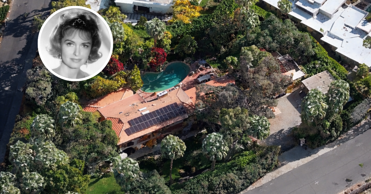 Aerial view of Donna Reed's former Palm Springs home.