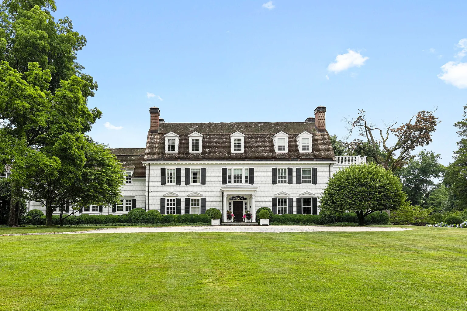 Front exterior of Kenneth Cole's New York Estate.