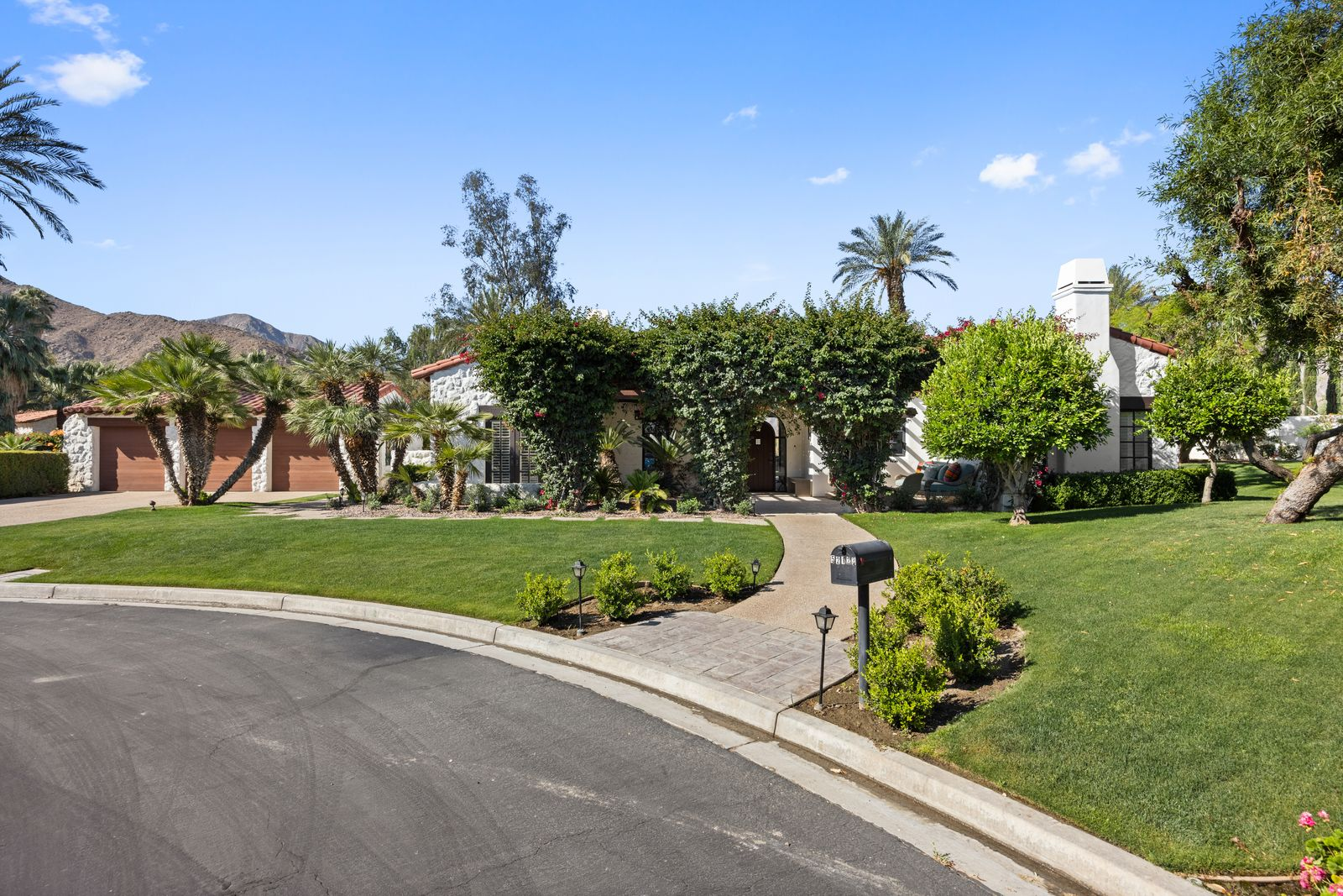 Street view of Arnold Palmer's former La Quinta home.