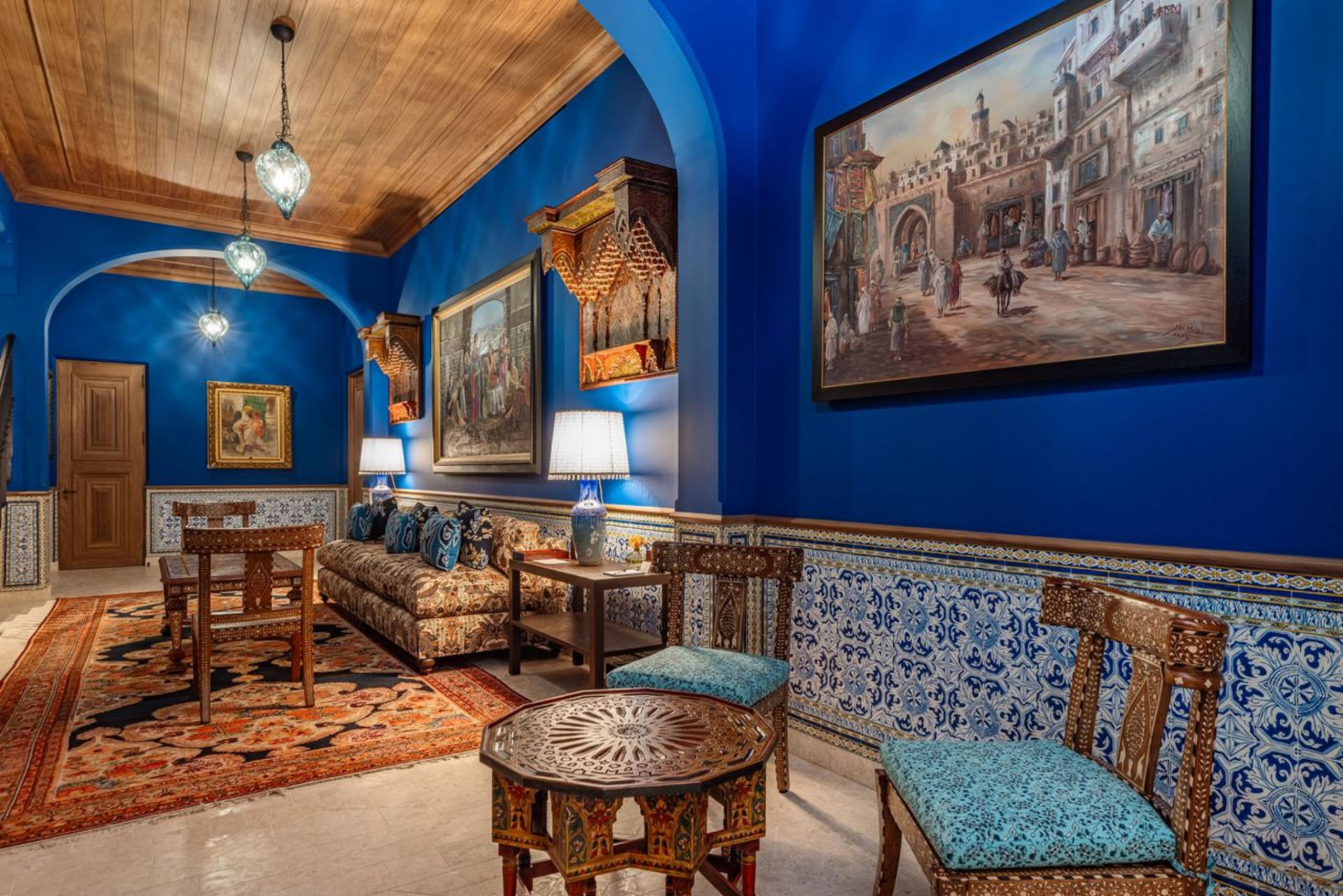 The bar lounge carries the estate’s Moroccan influence into a fully immersive entertaining space lined with a variety of sitting spaces. 