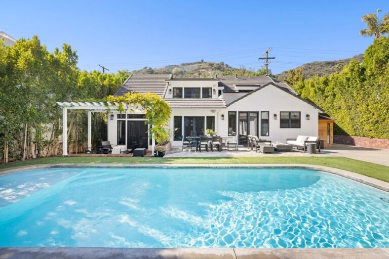 Backyard of Lindsey Vonn's Beverly Hills home.