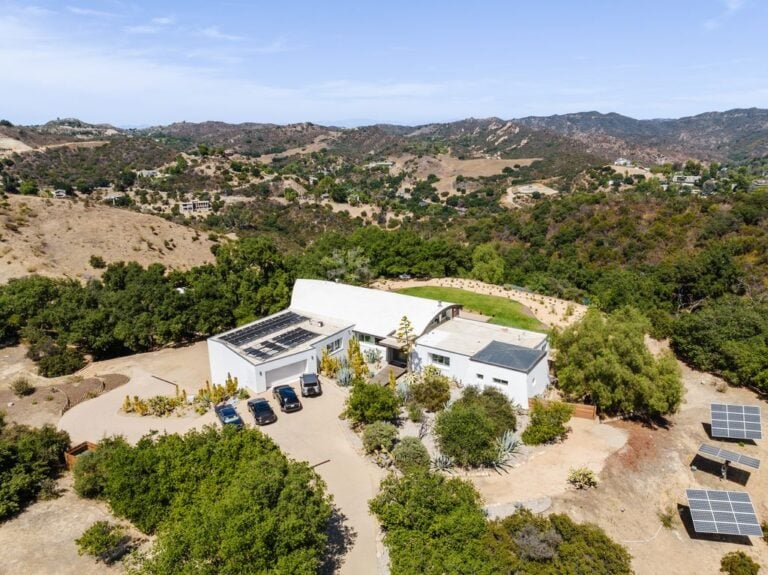 Aerial view of Titus Welliver’s Topanga estate.