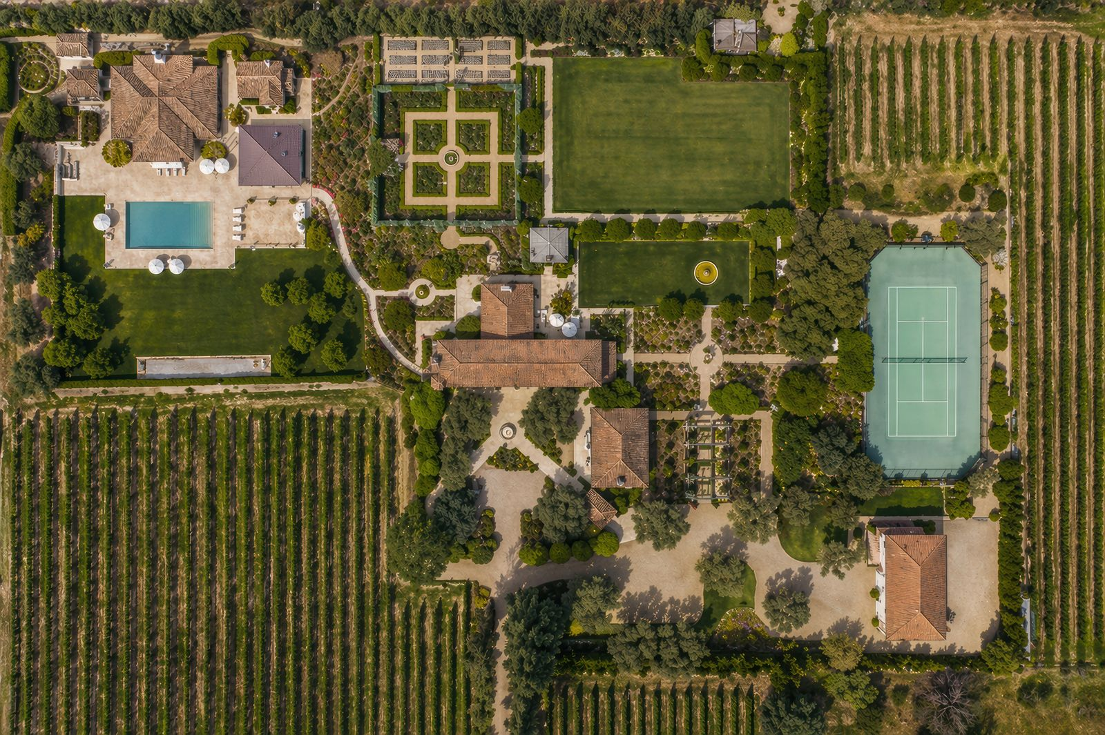 Surrounding the estate are approximately 15 acres of planted vineyards featuring Sauvignon Blanc, Cabernet, and Petite Verdeaux varietals.