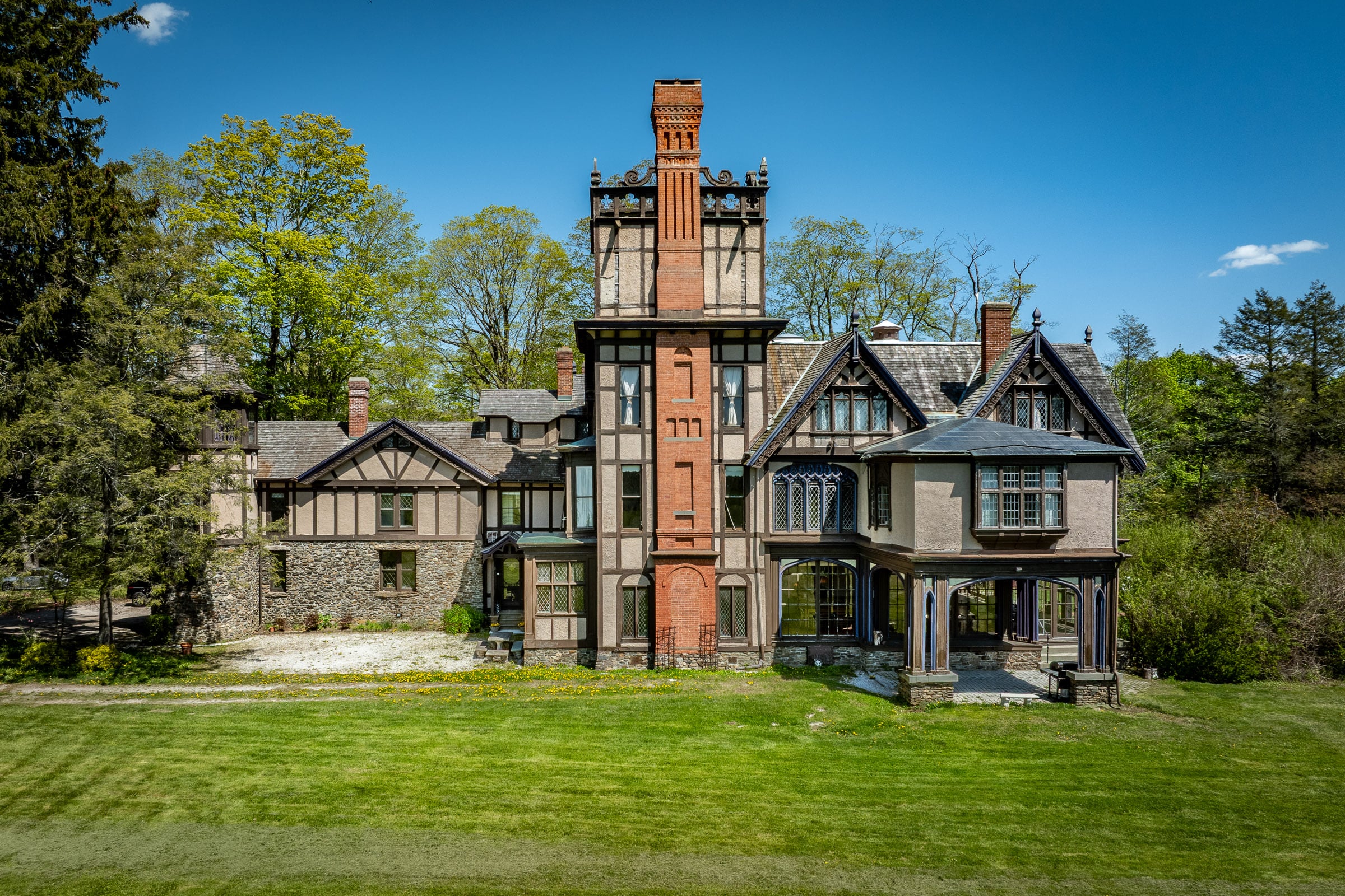 Sally Jessy Raphael's historic Hudson Valley mansion.