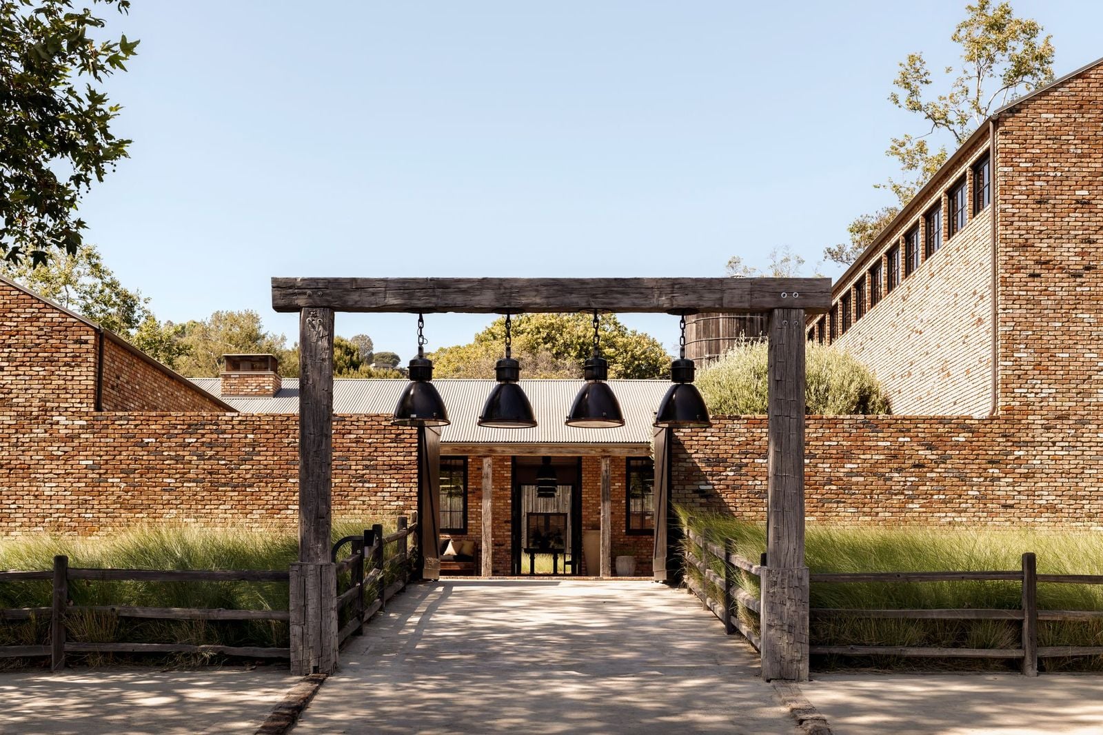 Street view of Diane Keaton's final LA home.