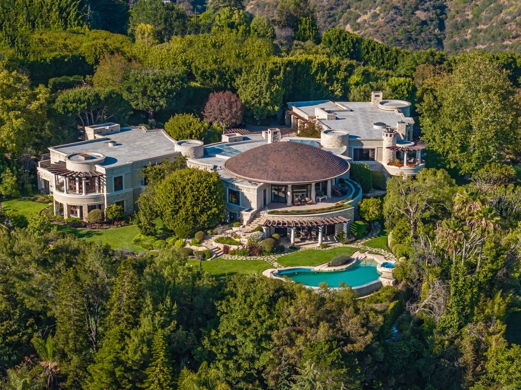 Aerial view of Quincy Jones' Bel Air estate.