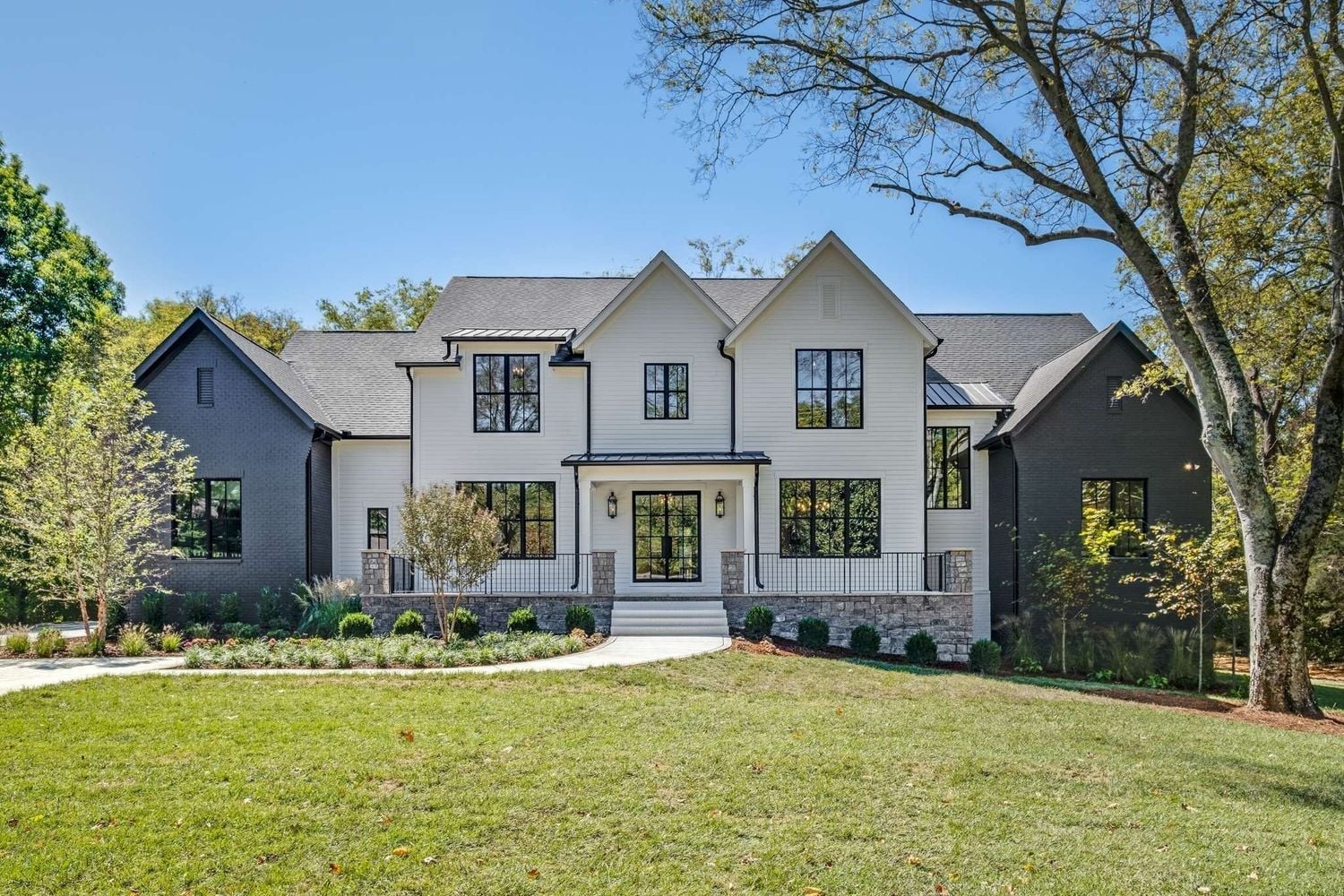 Street level view of Savannah and Cole LaBrant's Tennessee Home