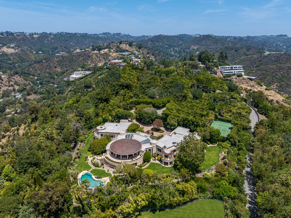 Aerial view of Quincy Jones' Bel Air estate.