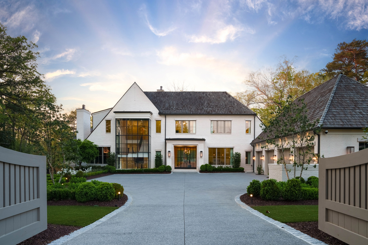 Front entrance to Raheem Morris' former Sandy Springs home.