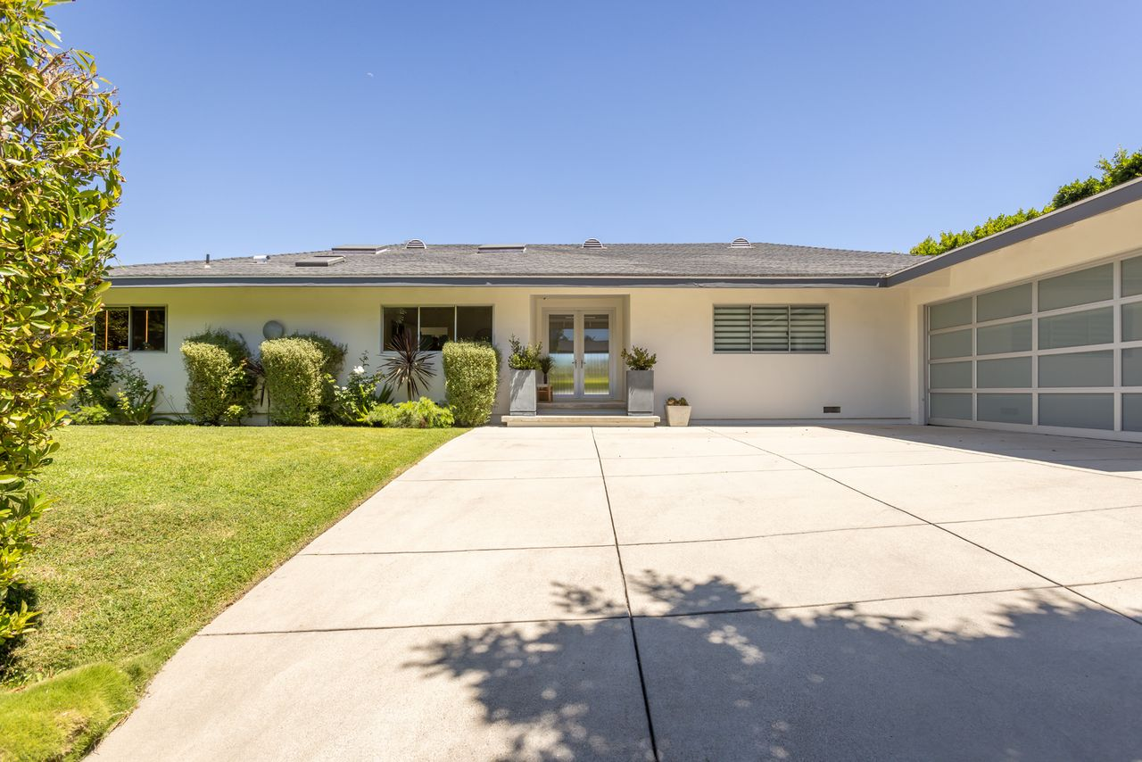Front entrance to Josh Duhamel's Encino home.