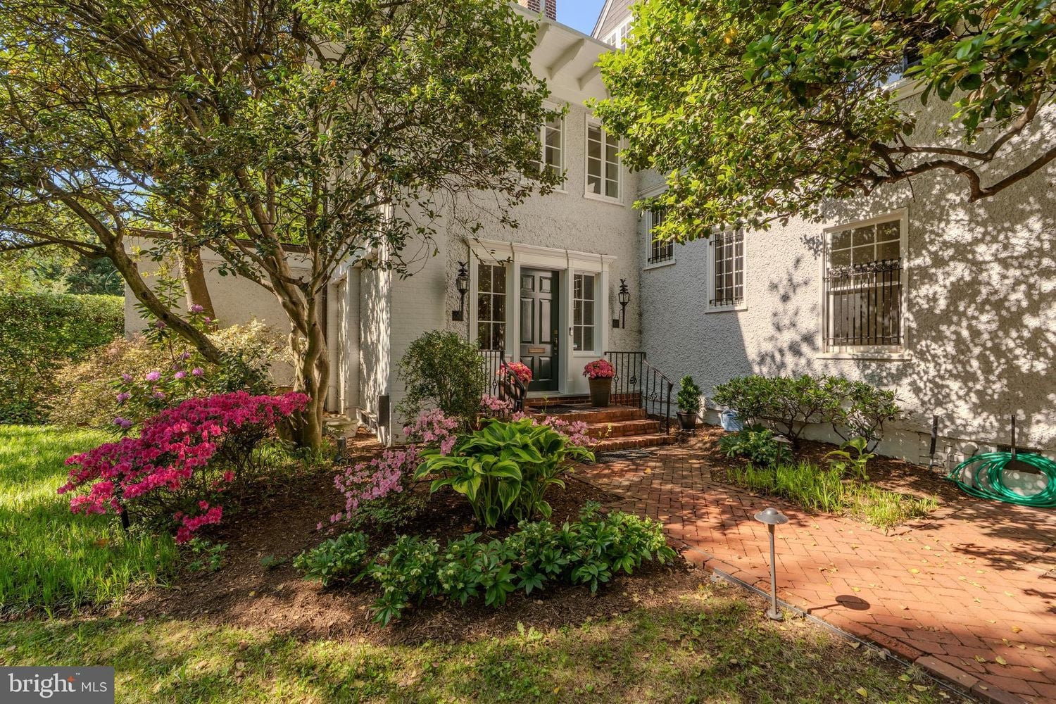 Front entrance to Jim Lehrer's D.C. Home.