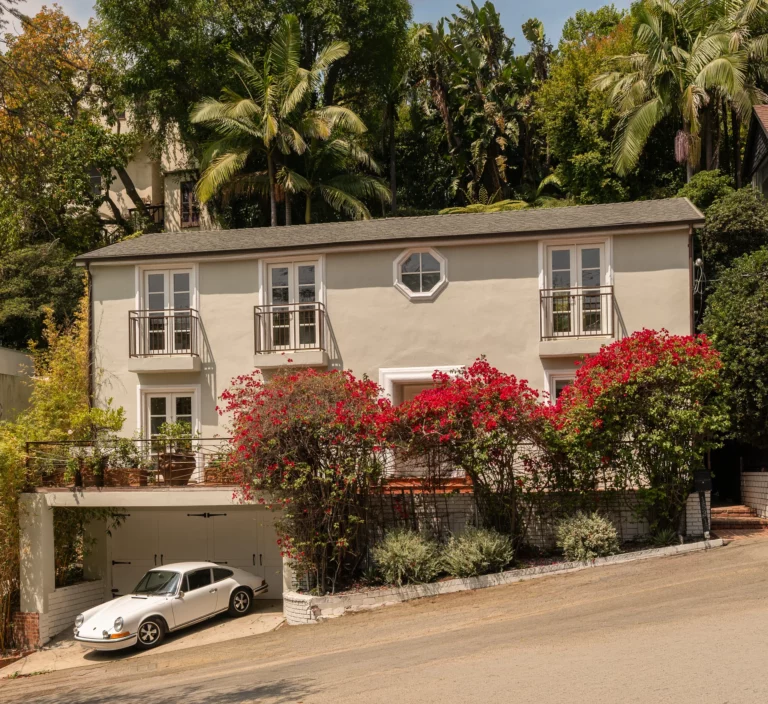 Street view of Elisha Cuthbert's West Hollywood home.
