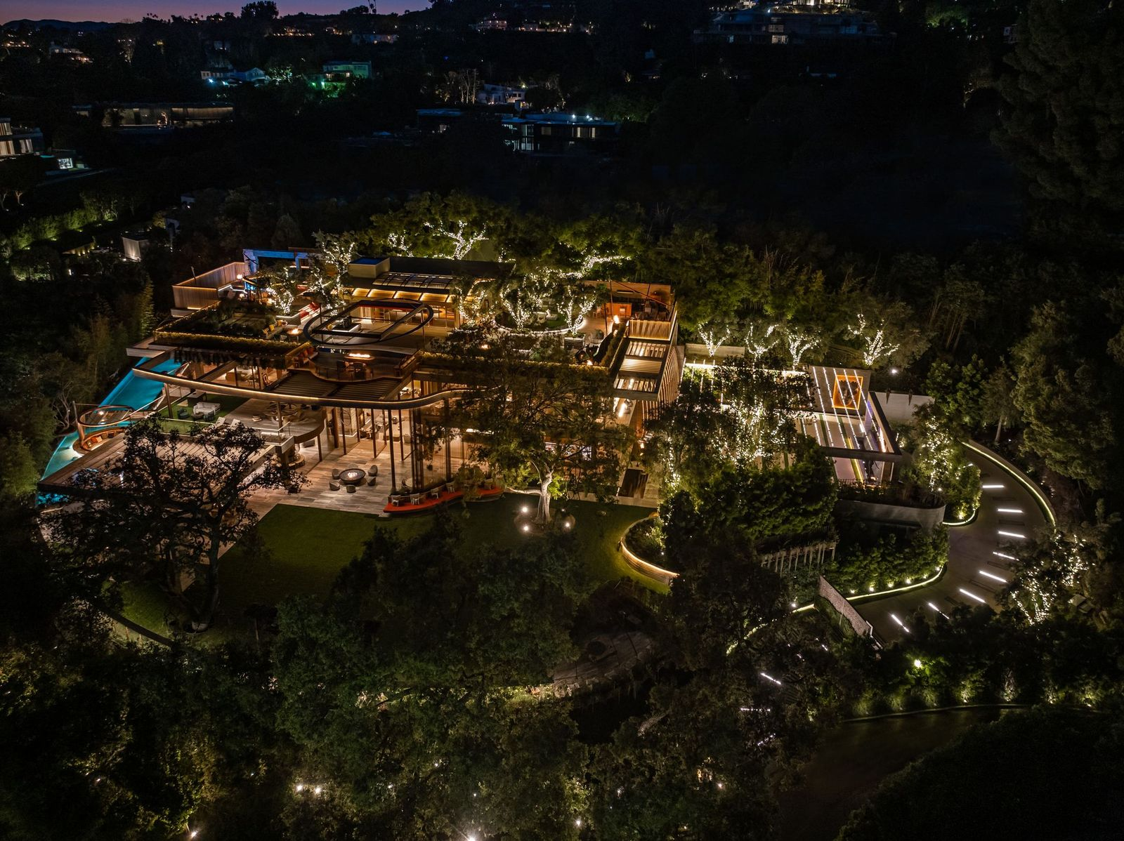 Aerial view of Villa Sienna.