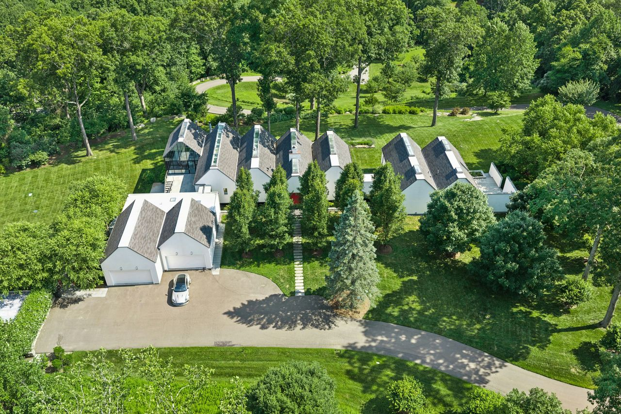 Aerial view of Rob Zombie's former Connecticut mansion.
