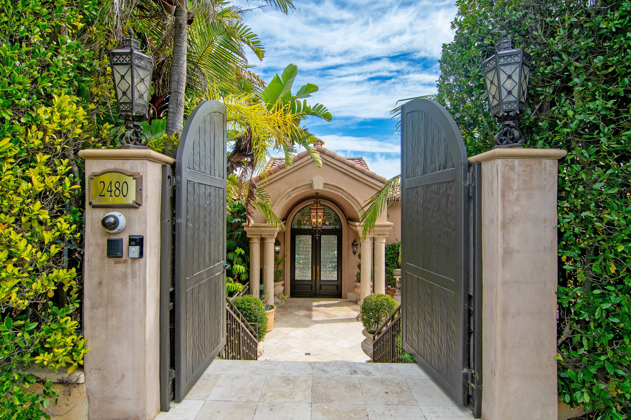 Gated entrance to the Late Elgin Baylor’s former Beverly Hills home.
