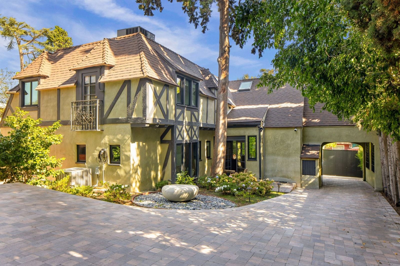 Main house in Dianna Agron's Former LA Home.