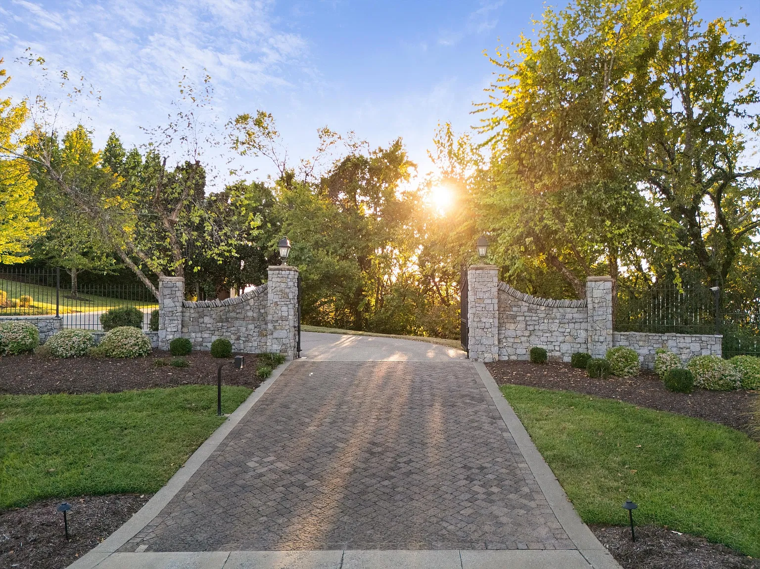 Gated entrance to Dave Ramsey's former Franklin home.